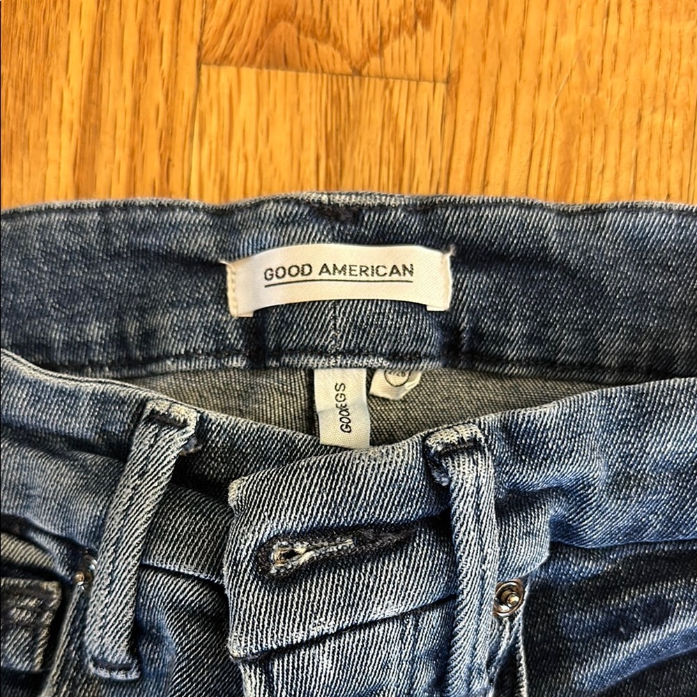 Good American Blue Skinny Jeans Distressed - Picture 2 of 4